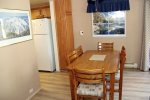 Mammoth Lakes Rental Sunshine Village 175 - Dining Room seats 6